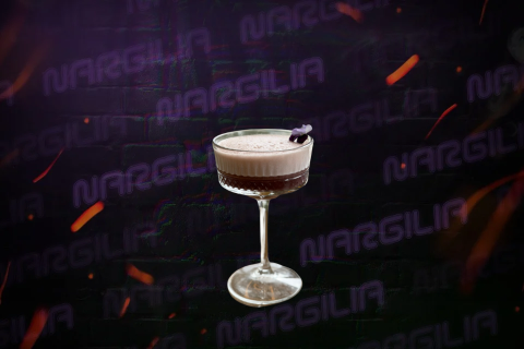 На сиреневой луне