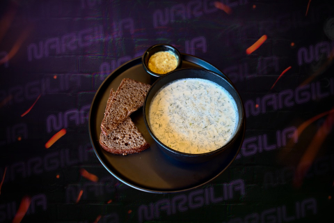 Окрошка с копченой курицей на кокосовом молоке